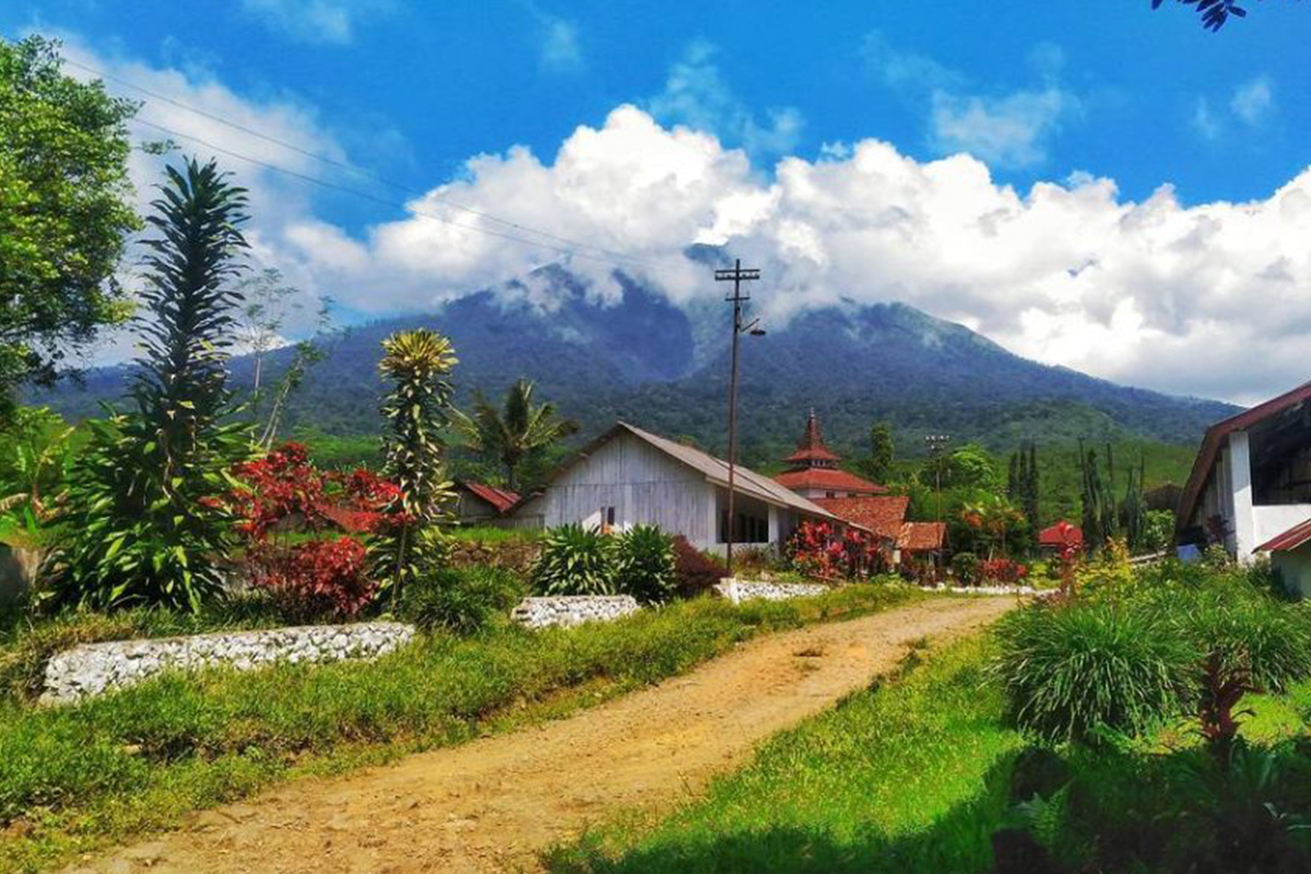 10 Breathtakingly Beautiful SPLENDORS of BANYUWANGI