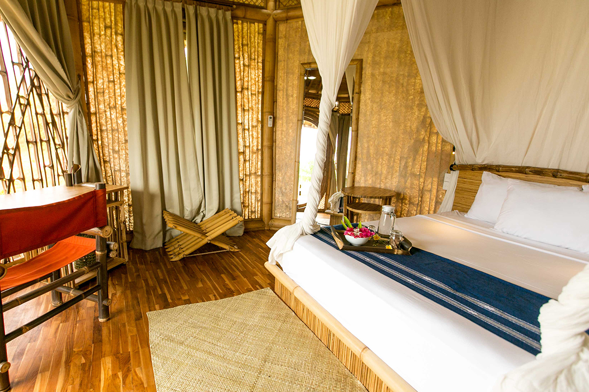 EXPERIENCE AN EXCEPTIONAL CHRISTMAS WITH THE LOCALS AT MARINGI ECO RESORT ON SUMBA