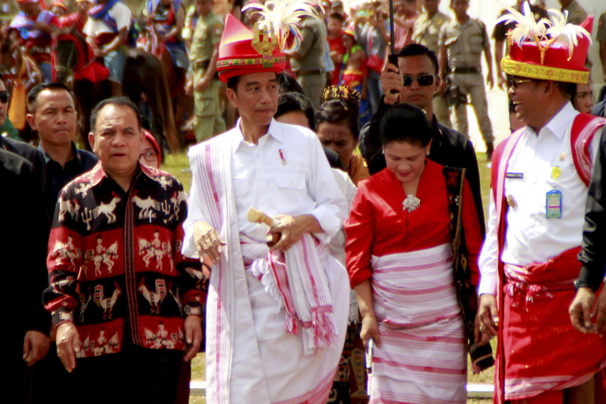 Sumba’s Tenun Ikat Traditional Handwoven Fabric Festival 2018