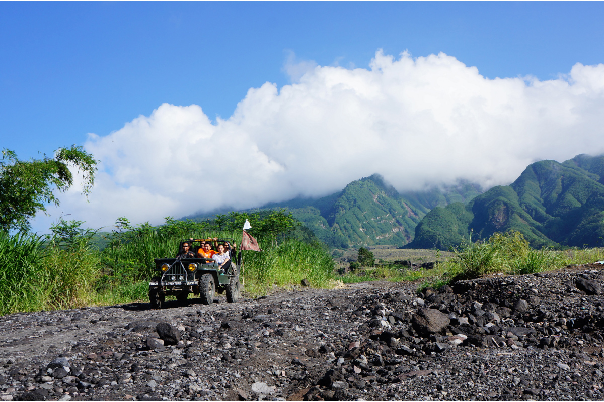 Asyiknya offroad di sekitar Gunung Merapi