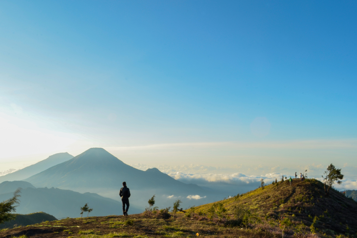 Pemandangan dari Puncak Gunung Prau, Wonosobo