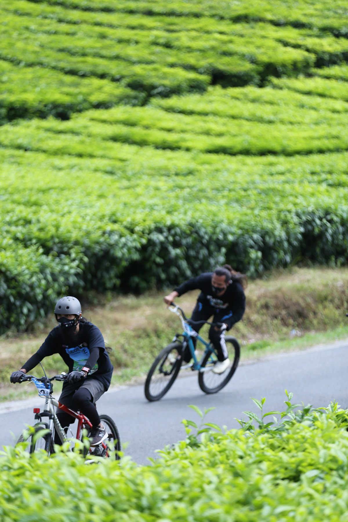 Peserta Geobike Kaldera Toba, Danau Toba, Sumatra Utara