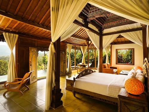 8 Beautiful ​Hotels Closest to Magnificent ​​BOROBUDUR