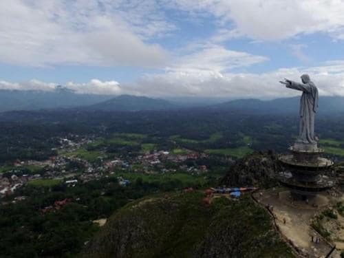 Climb These 5 Challenging Stairs to Breathtaking Places in Indonesia