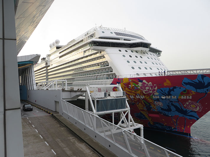 Genting Dream Cruise Ship Opens New Route to Surabaya and North Bali