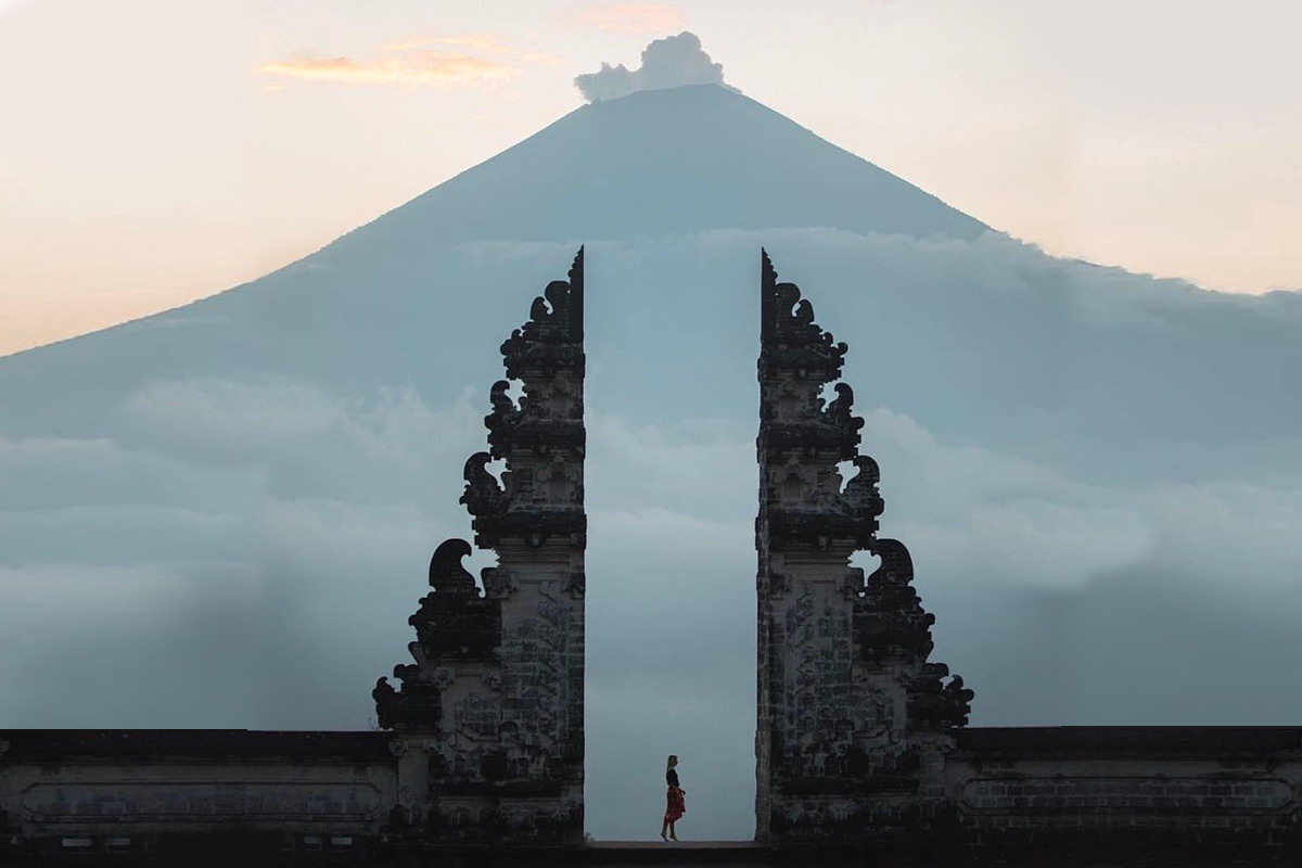 Ngurah Rai Airport Operates Normally Despite Mt. Agung Eruption