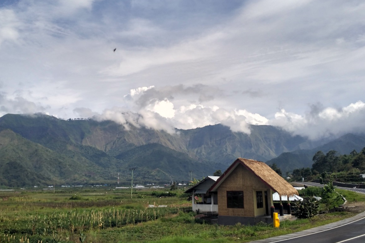 All THAI and MALAYSIAN Climbers up Mt.RINJANI, Lombok,  SAFE AND ACCOUNTED FOR