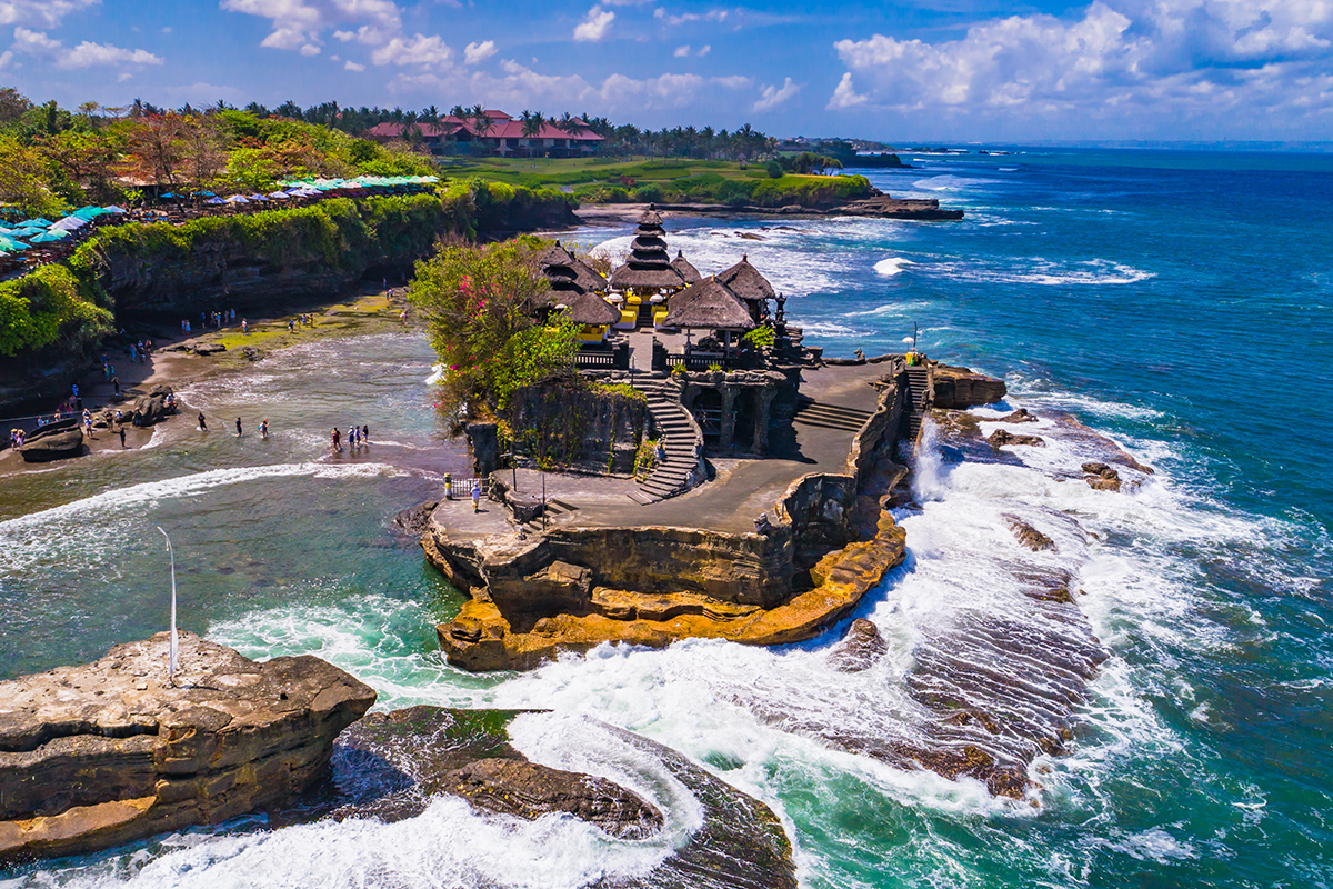 tanah-lot