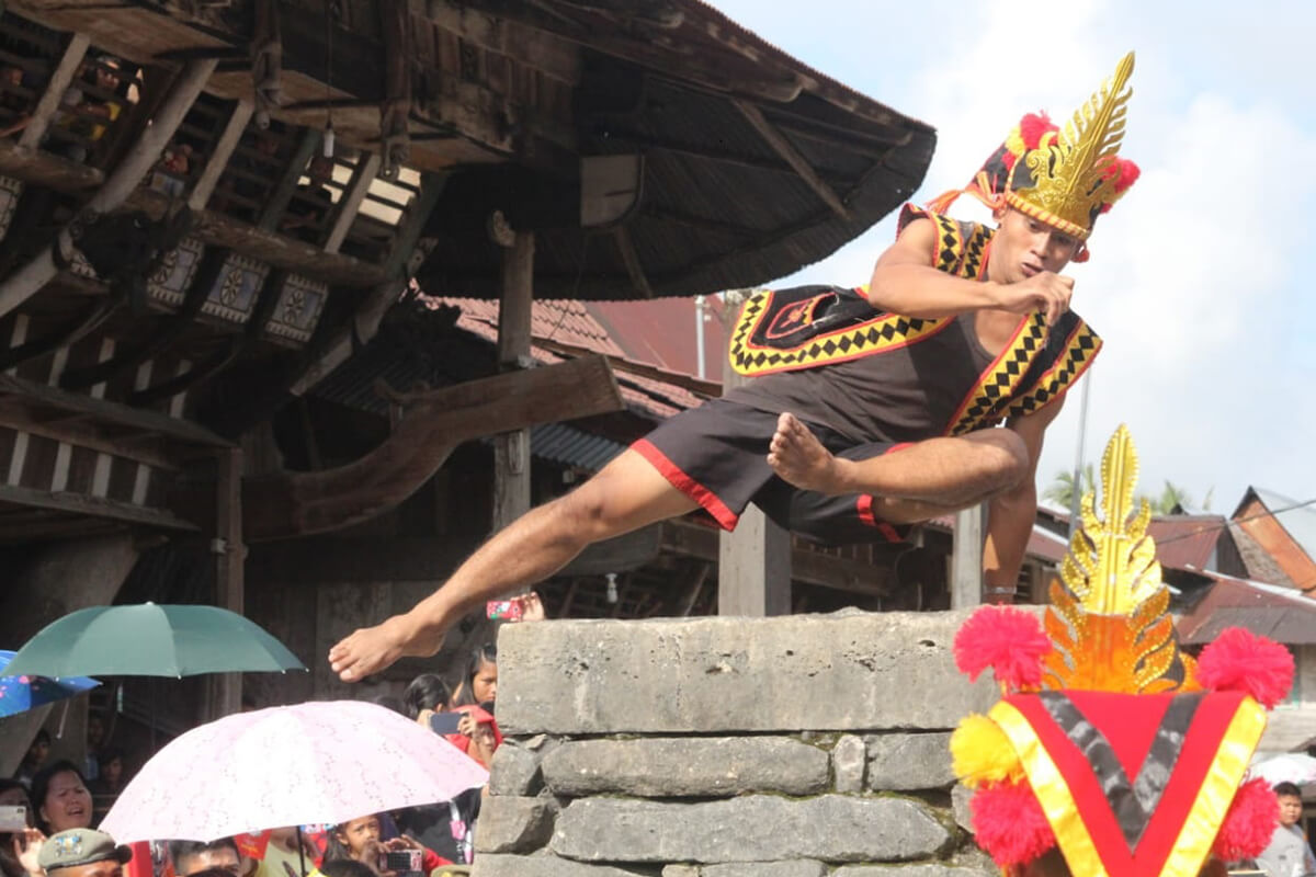 GARUDA INDONESIA Now flies DAILY DIRECT from JAKARTA to Spellbinding NIAS ISLAND