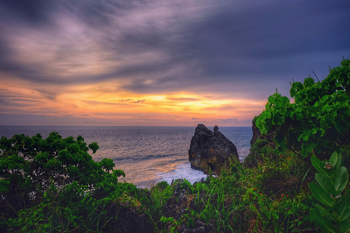 stunning sunset at Mount Sewu Geopark Yogyakarta